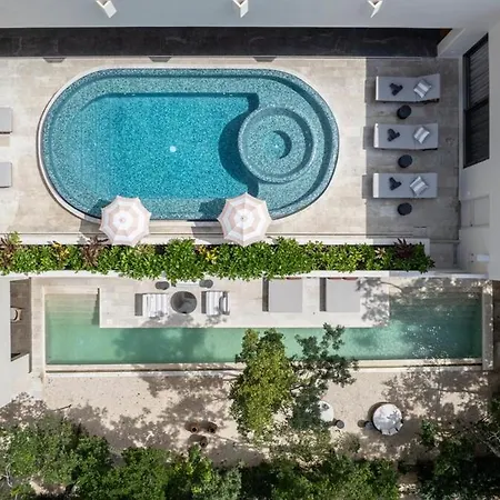 Villa Xata - Premium Service - Cook, Butler & Driver Included